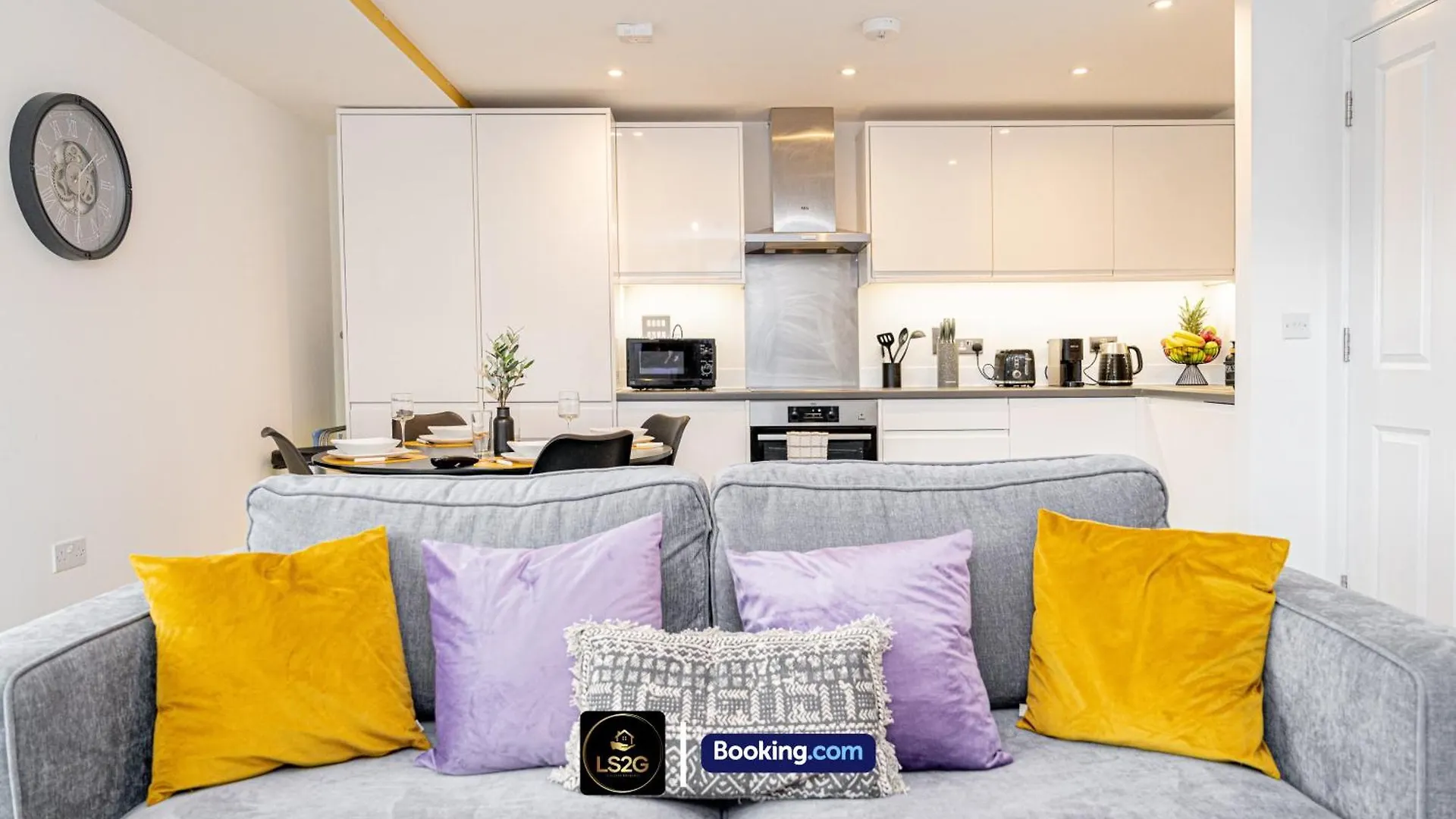 Cosy 1 Bedroom Apt By Ls2G Short Lets & Serviced Accommodation Greater London With Free Wifi 0*,