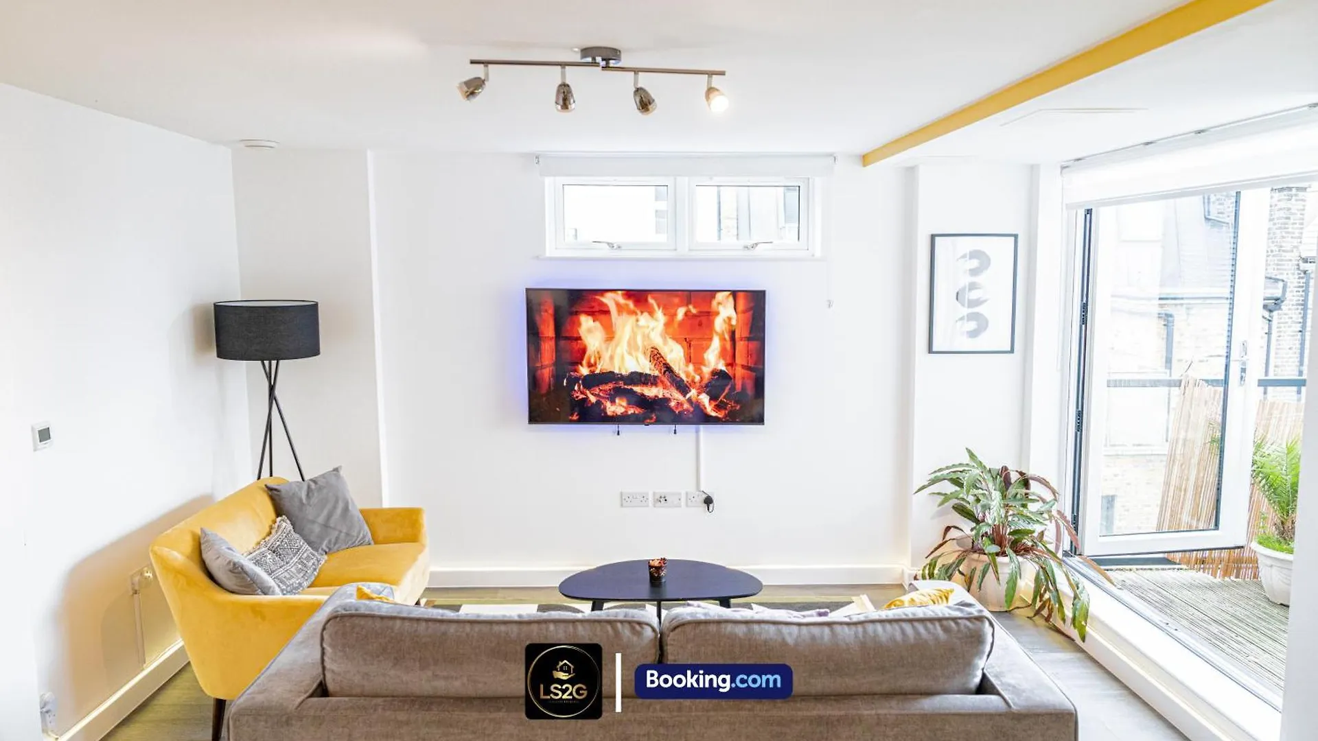 Cosy 1 Bedroom Apt By Ls2G Short Lets & Serviced Accommodation Greater London With Free Wifi Apartment